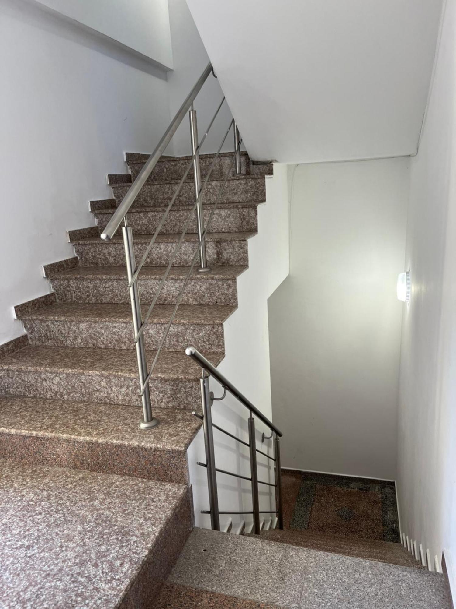 En-Suite Rooms: Novа Guesthouse In Sofia Center Kültér fotó