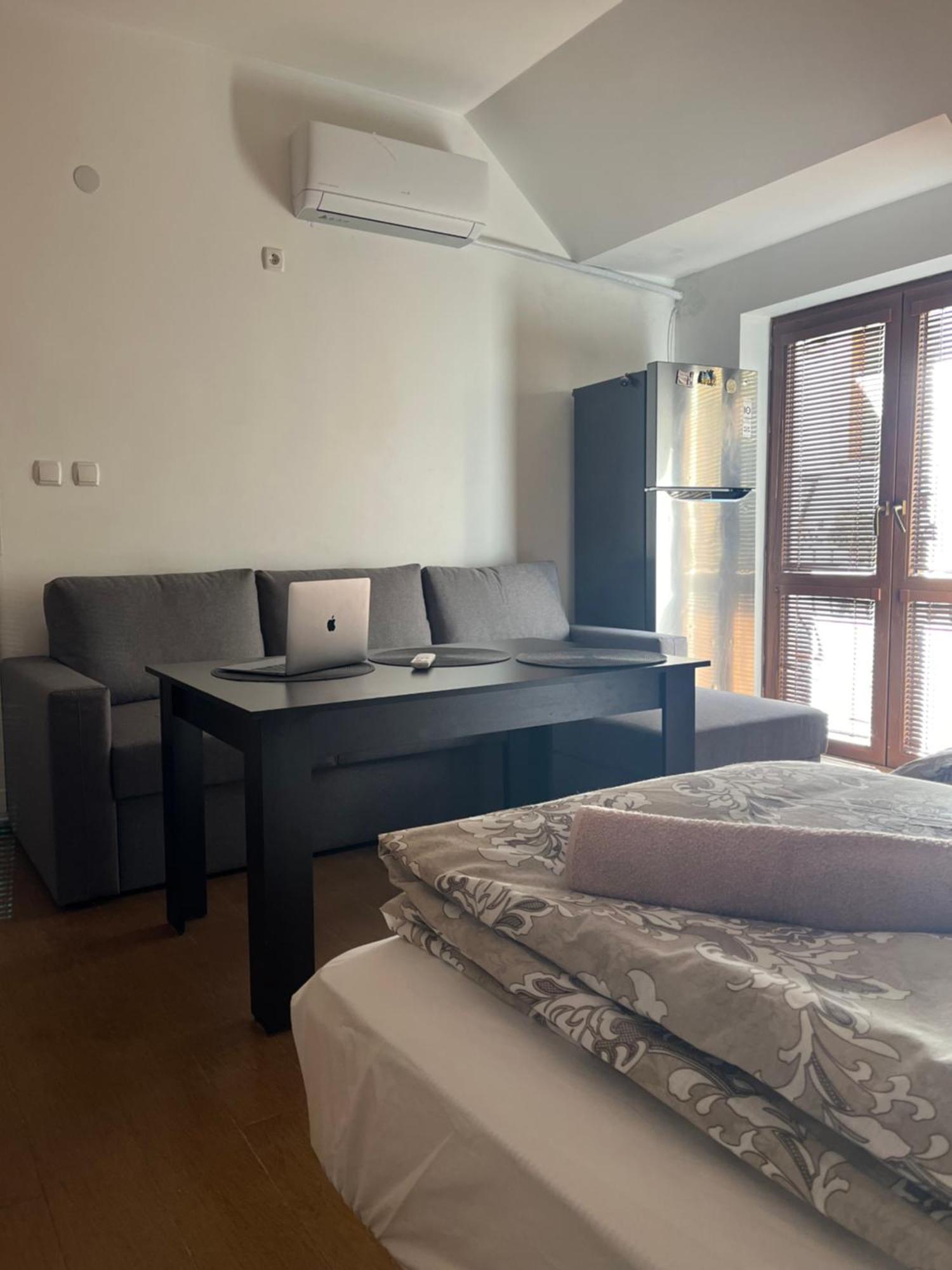 En-Suite Rooms: Novа Guesthouse In Sofia Center Kültér fotó
