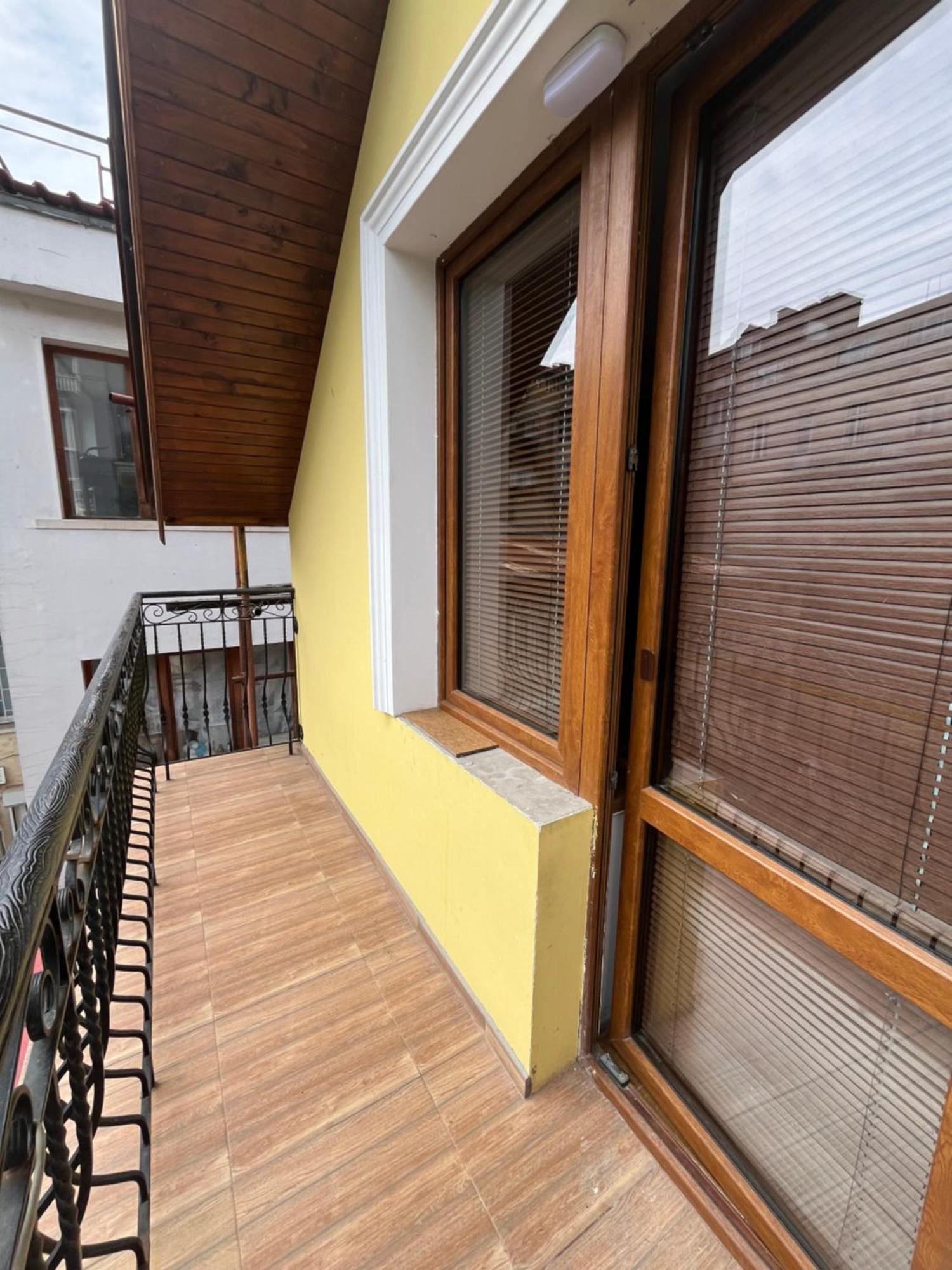 En-Suite Rooms: Novа Guesthouse In Sofia Center Kültér fotó