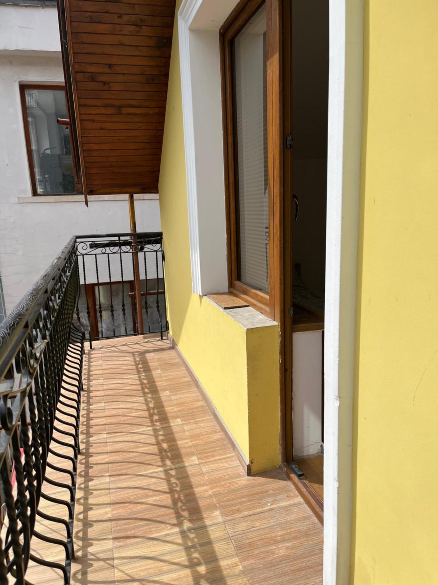 En-Suite Rooms: Novа Guesthouse In Sofia Center Kültér fotó