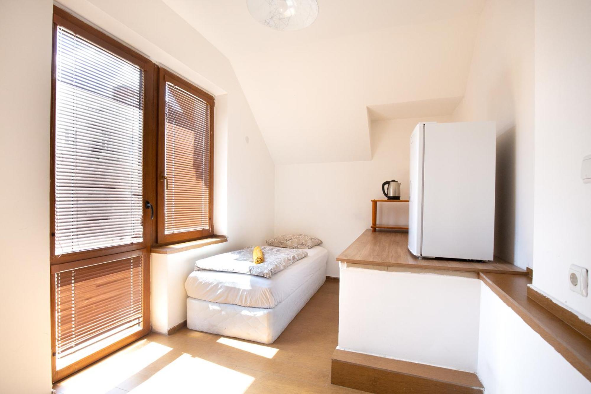En-Suite Rooms: Novа Guesthouse In Sofia Center Kültér fotó
