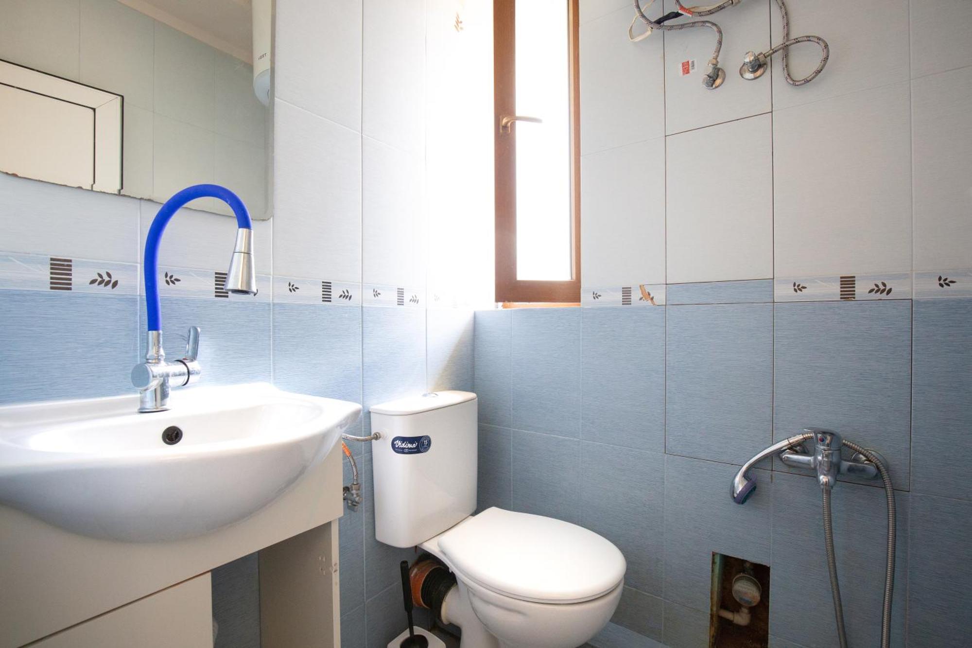 En-Suite Rooms: Novа Guesthouse In Sofia Center Kültér fotó