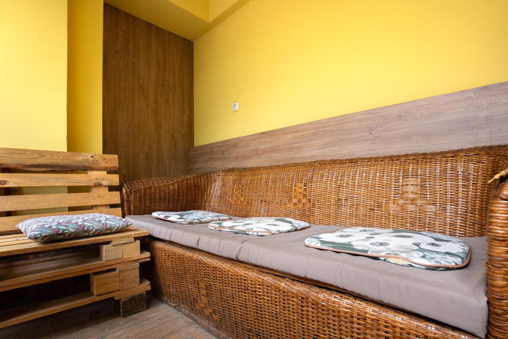 En-Suite Rooms: Novа Guesthouse In Sofia Center Kültér fotó